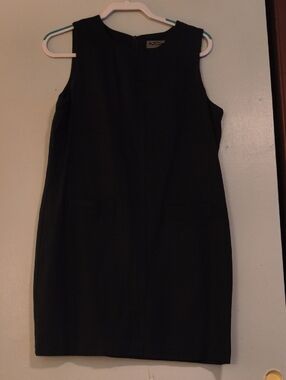 GAP Black Sleeveless Shift Mini Dress
